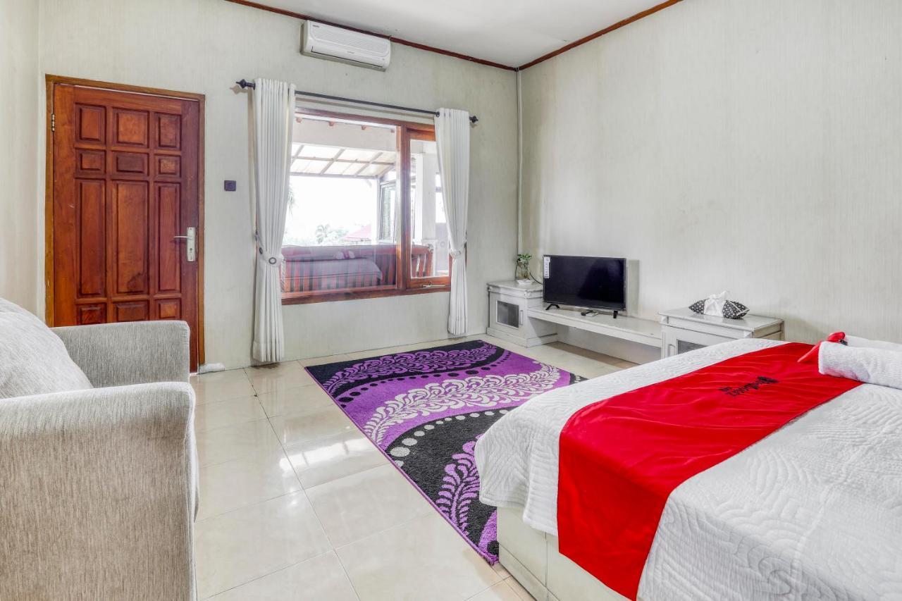 Reddoorz Plus @ Purwodadi Pasuruan Exteriér fotografie